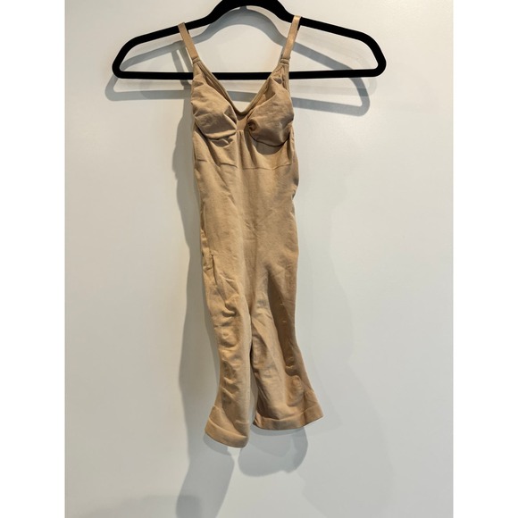 #84 Seamless Sculpt Mid Thigh Bodysuit - Picture 4 of 6